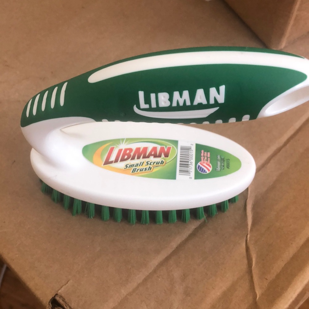 LIBMAN - Small Scrub Brush with Handle
